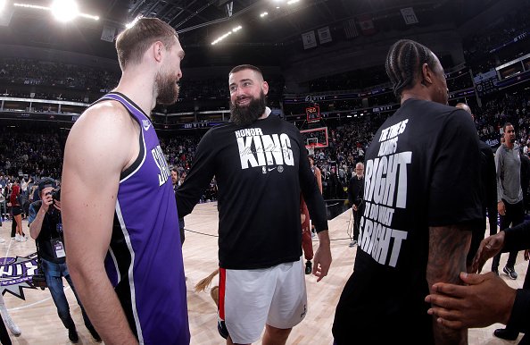 Kings Trade for Wizards Center Jonas Valanciunas, Bring in Some Much-Needed Size